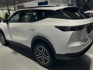 2026 Omoda C7, белый, 3099000 рублей, вид 5