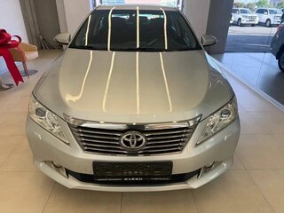2013 Toyota Camry VII (XV50), серебристый, 1450000 рублей, вид 2