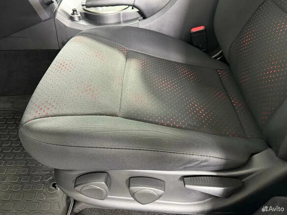 2011 SsangYong Actyon 6-speed I, белый, 700000 рублей - вид 12