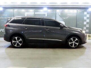 2021 Peugeot 5008 II Рестайлинг, чёрный, 1880000 рублей, вид 5