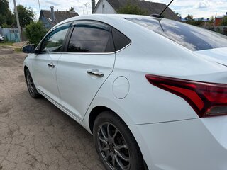 2017 Hyundai Solaris II, белый, 1226500 рублей, вид 3