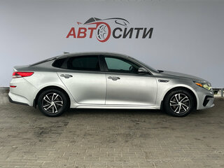 2019 Kia Optima IV Рестайлинг, серебристый, 1799000 рублей, вид 5