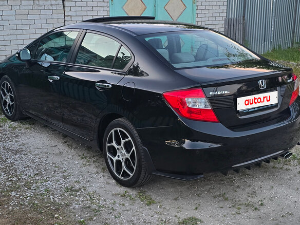 2012 Honda Civic IX, чёрный, 1250000 рублей - вид 4