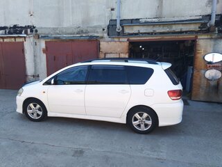 2002 Toyota Ipsum II (M20), белый, 1150000 рублей, вид 1