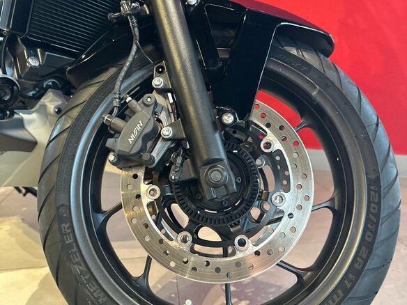 2025 Honda NC 750X, чёрный, 1407000 рублей - вид 8