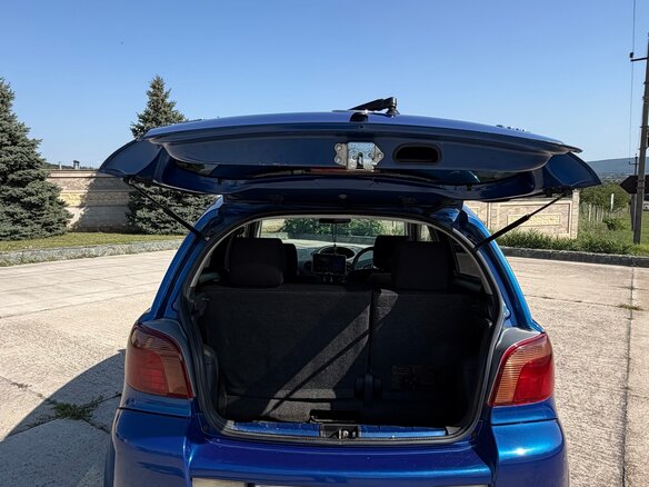 2000 Toyota Vitz I (P10), синий, 500000 рублей - вид 27