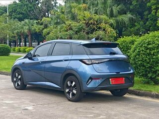 2025 BYD Dolphin 45.12 kWh I Рестайлинг, синий, 1630029 рублей, вид 5