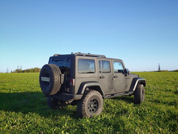 2014 Jeep Wrangler III (JK), чёрный, 4150000 рублей - вид 6