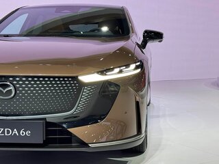 2026 Mazda EZ-6 18.9 kWh, бежевый, 3822055 рублей, вид 3