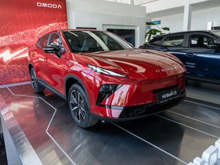 2026 Omoda C5 II, красный, 2779000 рублей, вид 4