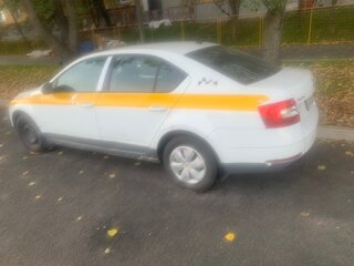 2020 Skoda Octavia III (A7) Рестайлинг, белый, 1500000 рублей, вид 3
