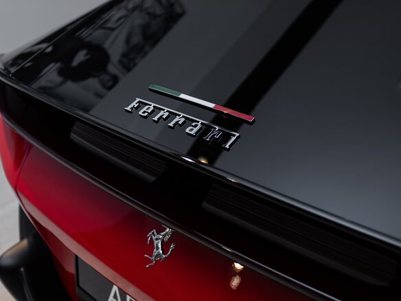 2025 Ferrari 12Cilindri, красный - вид 18