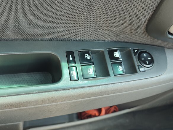 2010 Lada (ВАЗ) Priora I, серый, 330000 рублей - вид 9