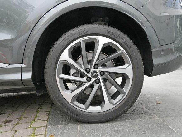 2025 Audi Q5 40 TDI III (GU), серый, 8060000 рублей - вид 6