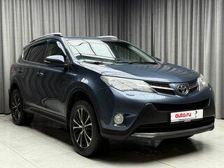 Toyota RAV4 IV (XA40)
