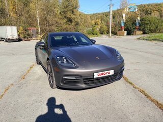 2018 Porsche Panamera 4S II, серый, 5800000 рублей, вид 3
