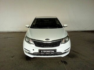 2016 Kia Rio III Рестайлинг, белый, 640000 рублей, вид 2