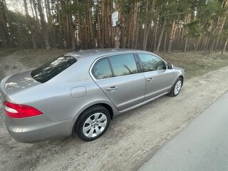 2010 Skoda Superb II, серый, 1200000 рублей, вид 4