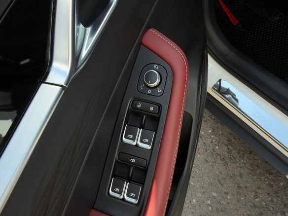 2024 Geely Coolray (Binyue Cool) I Рестайлинг, белый, 2250000 рублей - вид 15