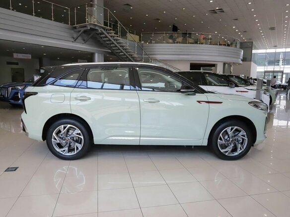 2025 Hongqi HS3, зелёный, 3300000 рублей - вид 5