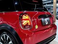 2023 Mini Hatch Cooper III (F55/F56) Рестайлинг 2, красный, 3450200 рублей - вид 6