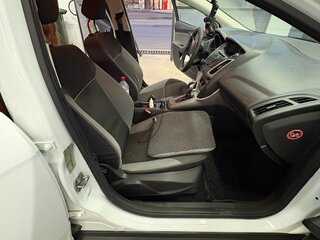 2012 Ford Focus III, белый, 650000 рублей, вид 5