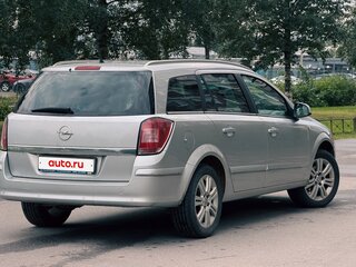 2011 Opel Astra H Рестайлинг, серебристый, 600000 рублей, вид 2