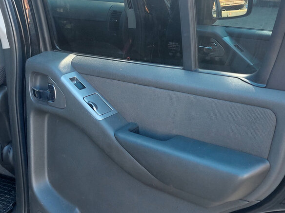 2005 Nissan Pathfinder III, чёрный, 1100000 рублей - вид 16