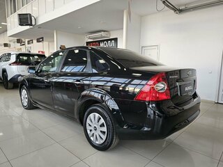 2010 Ford Focus II Рестайлинг, чёрный, 935000 рублей, вид 5