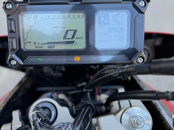 2015 Yamaha MT-09 Tracer (FJ-09), красный, 785000 рублей - вид 13