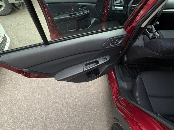 2012 Subaru XV I, красный - вид 17