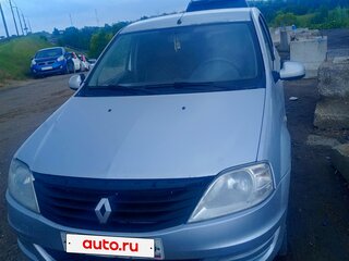 2013 Renault Logan I Рестайлинг, серебристый, 220000 рублей, вид 1