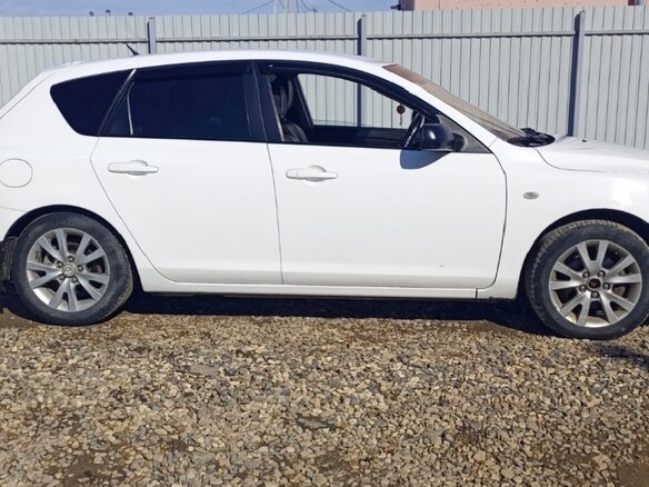 2007 Mazda 3 I (BK) Рестайлинг, белый - вид 1