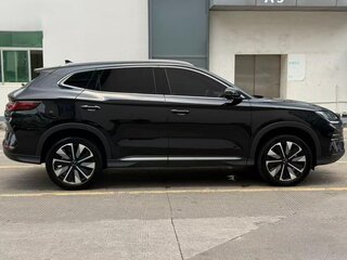 2025 BYD Song Plus DM-i 18.3 kWh I Рестайлинг, чёрный, 3090000 рублей, вид 3
