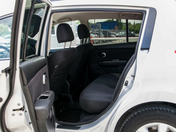 2013 Nissan Tiida I Рестайлинг, серебристый - вид 13