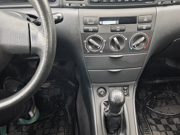2005 Toyota Corolla IX (E120, E130) Рестайлинг, серебристый, 1090000 рублей - вид 14