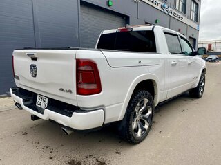 2020 Ram 1500 Crew Cab eTorque V, белый, 6300000 рублей, вид 3