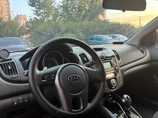 2010 Kia Cerato Koup II, чёрный, 950000 рублей, вид 4