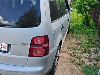 2008 Volkswagen Touran Cross I Рестайлинг, серебристый, 550000 рублей, вид 3