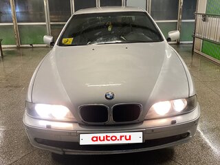 2001 BMW 5 серии 525i IV (E39) Рестайлинг, серебристый, 850000 рублей, вид 1