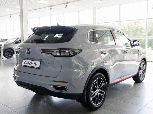 2025 Changan UNI-S I, серебристый - вид 6