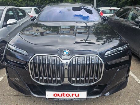 2025 BMW 7 серии 740d xDrive VII (G70), чёрный, 14190000 рублей, вид 2