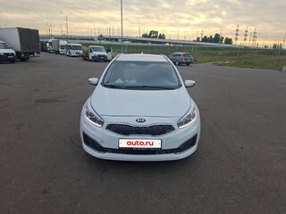 2018 Kia Ceed II Рестайлинг, белый, 1650000 рублей, вид 2