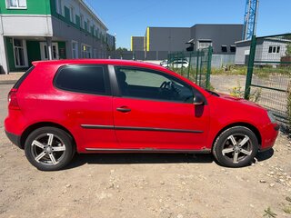 2006 Volkswagen Golf V, красный, 550000 рублей, вид 3