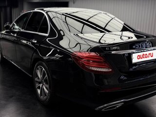 2019 Mercedes-Benz E-Класс 300 V (W213, S213, C238), чёрный, 4400000 рублей, вид 5