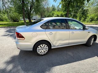 2019 Volkswagen Polo V Рестайлинг, серебристый, 1200000 рублей, вид 4