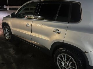 2010 Volkswagen Tiguan I, серебристый, 1200000 рублей, вид 4