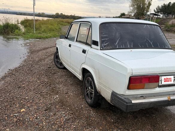 2012 Lada (ВАЗ) 2107, белый, 205000 рублей - вид 2