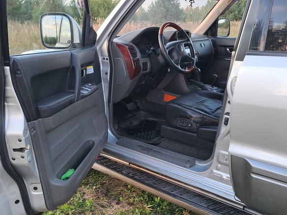 2003 Mitsubishi Pajero III Рестайлинг, серый, 1050000 рублей - вид 11