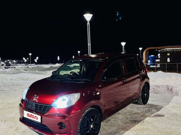 2017 Toyota Passo III, красный, 800000 рублей